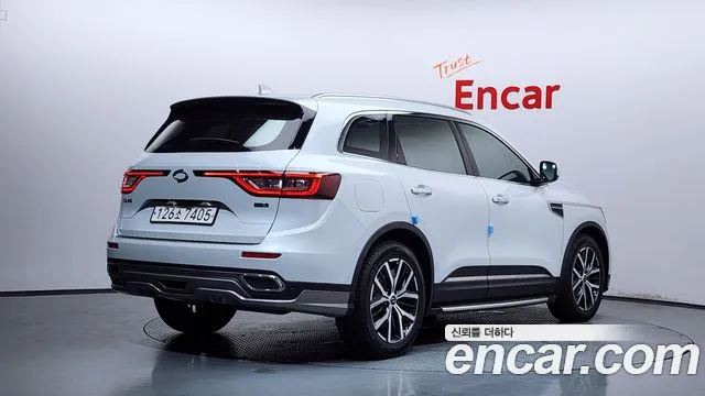 Renault-KoreaSamsung QM6 2.0 GDe RE Signature 2WD — photo 1 of 36