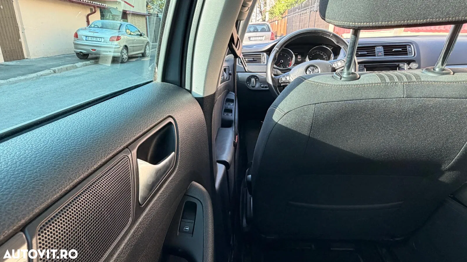 2016 Volkswagen Jetta, photograph 4