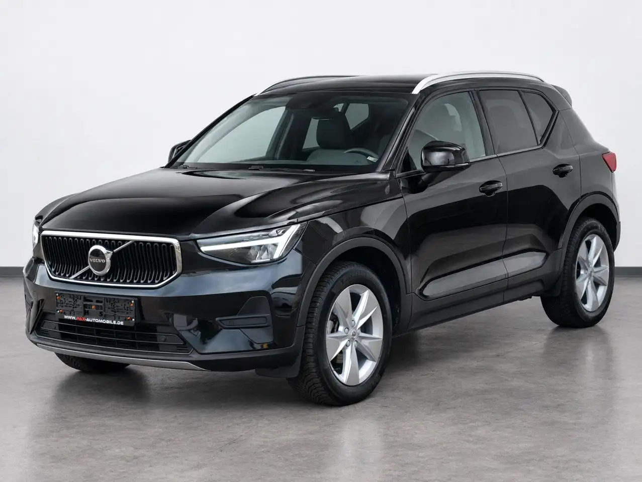 2024 Volvo XC40 Core 2WD NAVI+AHK+ALARM+LANE+CARPLAY, photograph 2