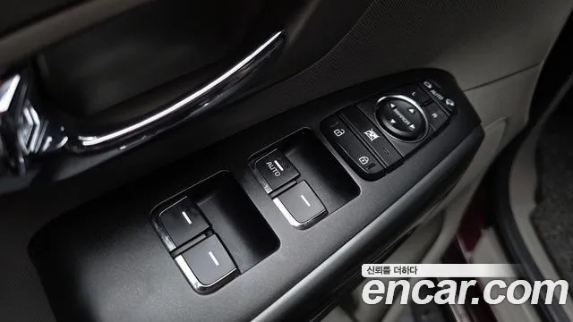 2019 Kia Canival 9-Seater Luxury, photograph 9