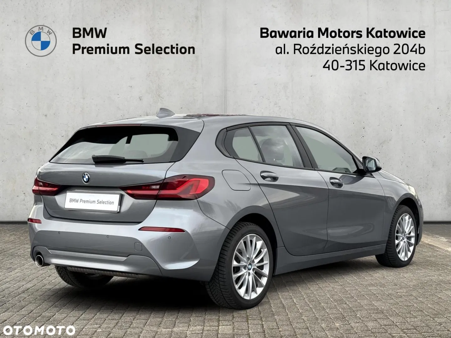 2024 BMW Seria 1, photograph 2