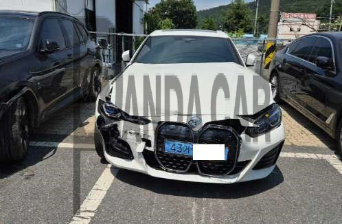 2024 BMW i4 eDrive40, photograph 1