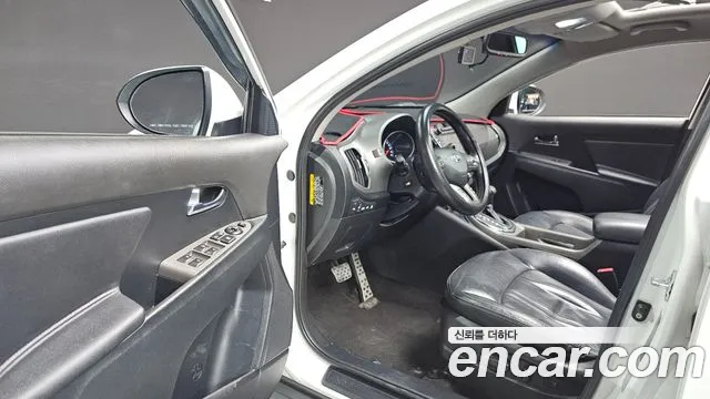 Kia Sportage Diesel 2WD Prestige — photo 1 of 20