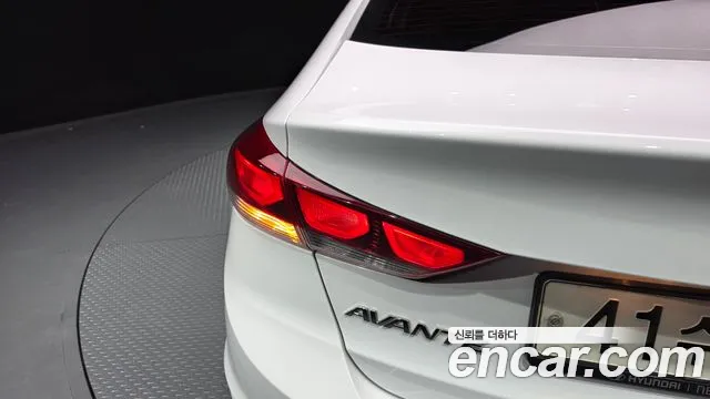 2018 Hyundai AVANTE 1.6 GDI Value Plus, photograph 11