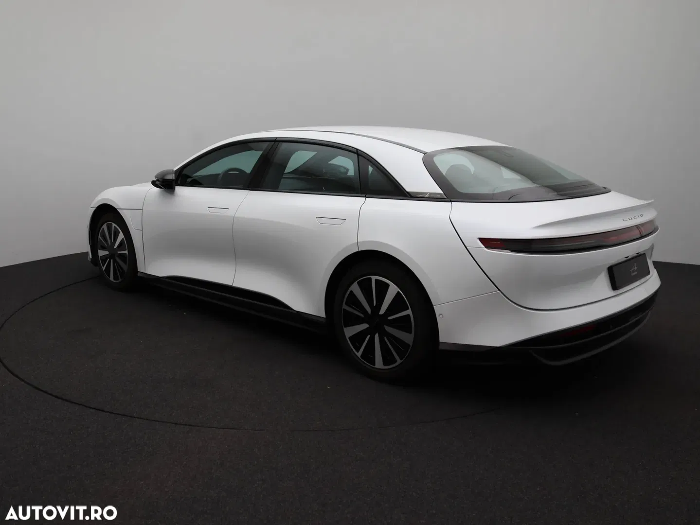 2024 Lucid Air AWD Touring, photograph 4