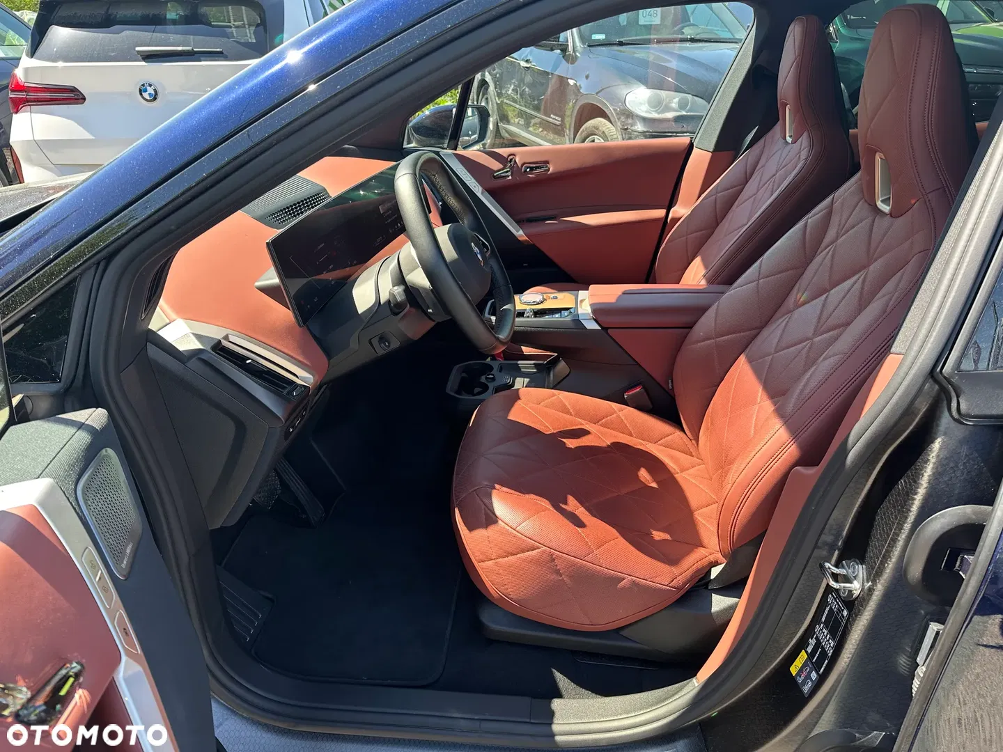 2025 BMW iX, photograph 6