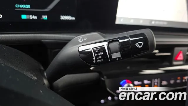 Kia EV6 Long Range 2WD — photo 1 of 20