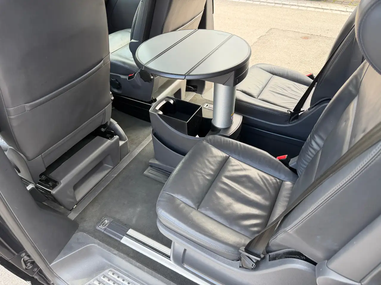 2012 Volkswagen T5 Multivan Multivan Highline, photograph 11