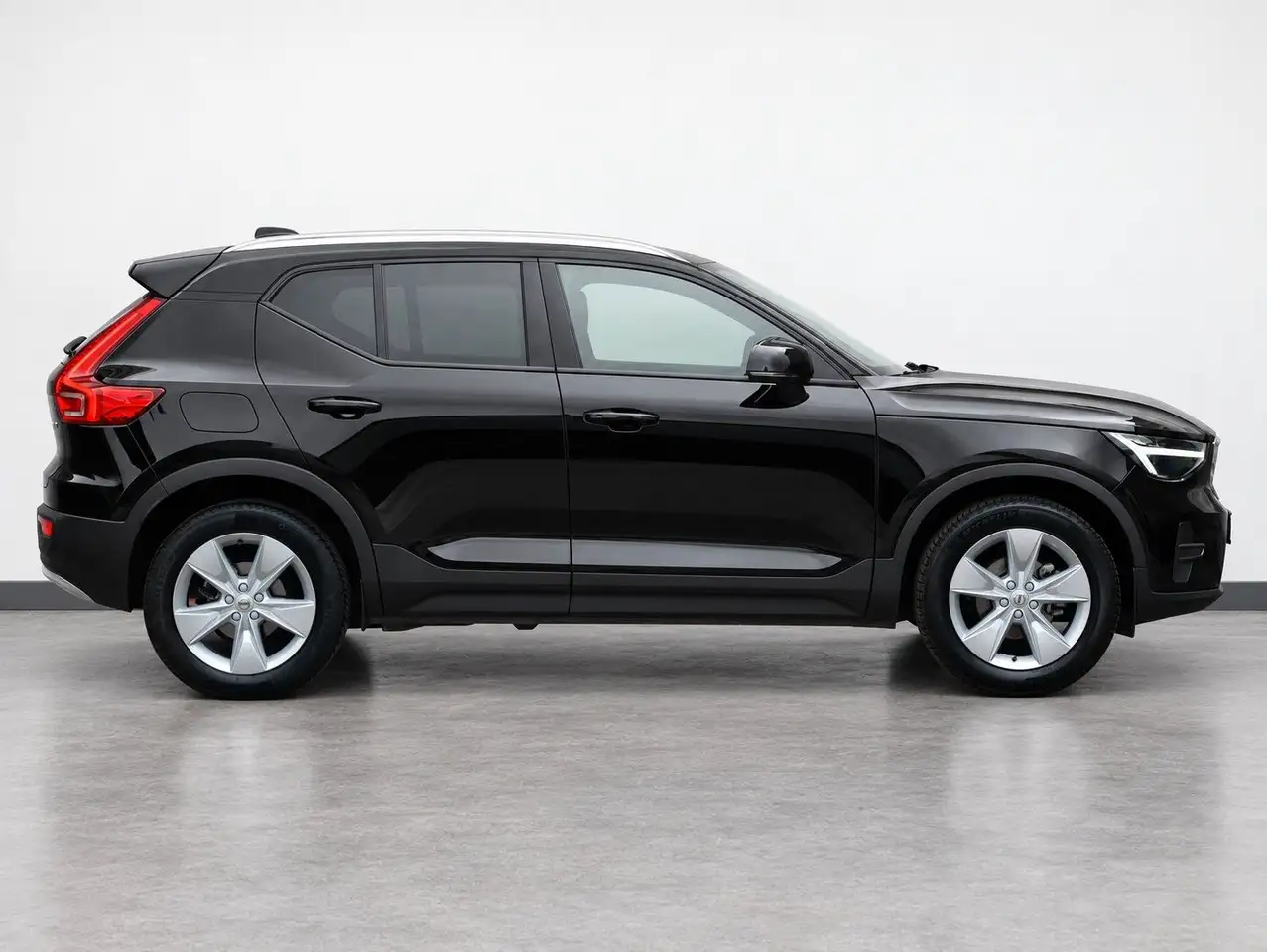 2024 Volvo XC40 Core 2WD NAVI+AHK+ALARM+LANE+CARPLAY, photograph 9