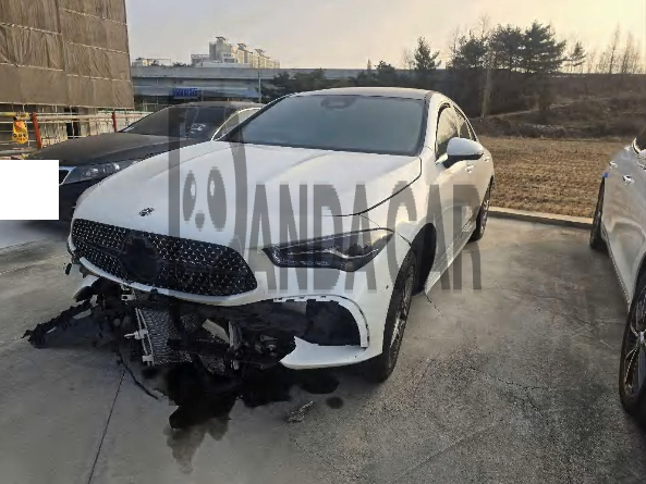 2025 Mercedes-Benz CLA 250 4MATIC, photograph 5