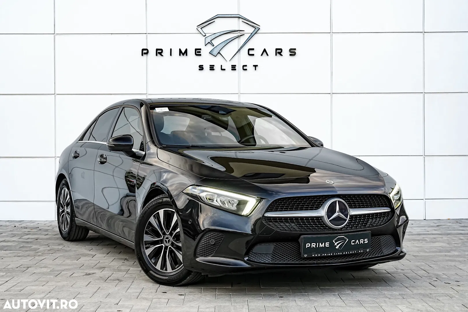 2022 Mercedes-Benz A 180 Sedan 7G-DCT Style, photograph 1