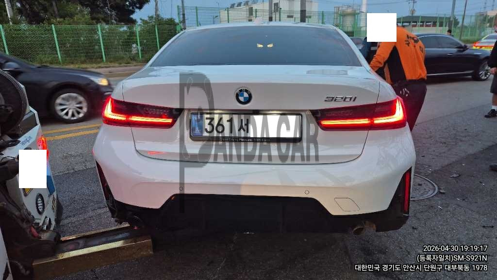 2026 BMW 320i, photograph 4