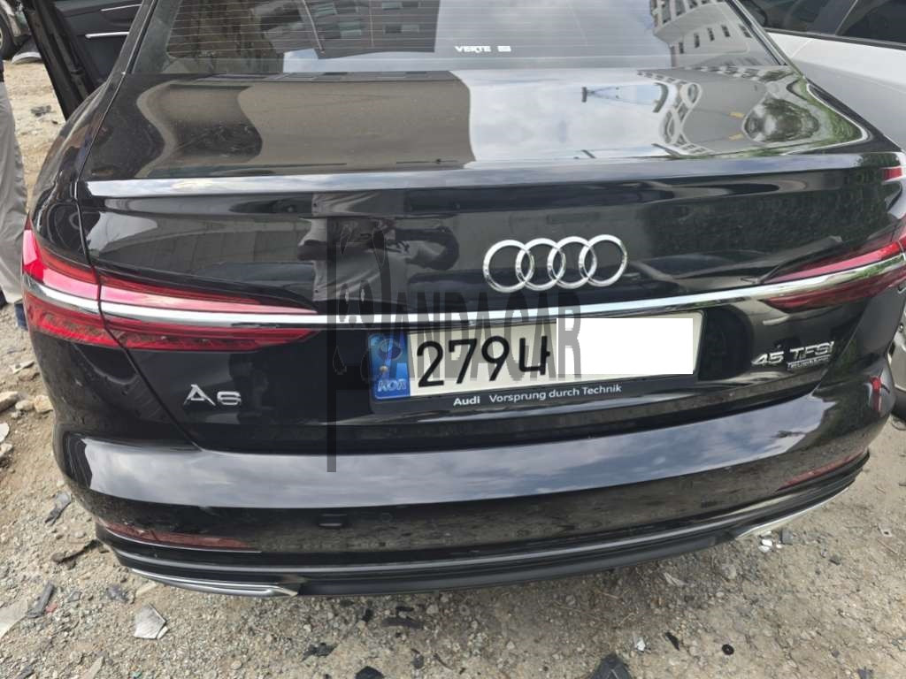 2022 Audi A6 45 TFSI quattro, photograph 1