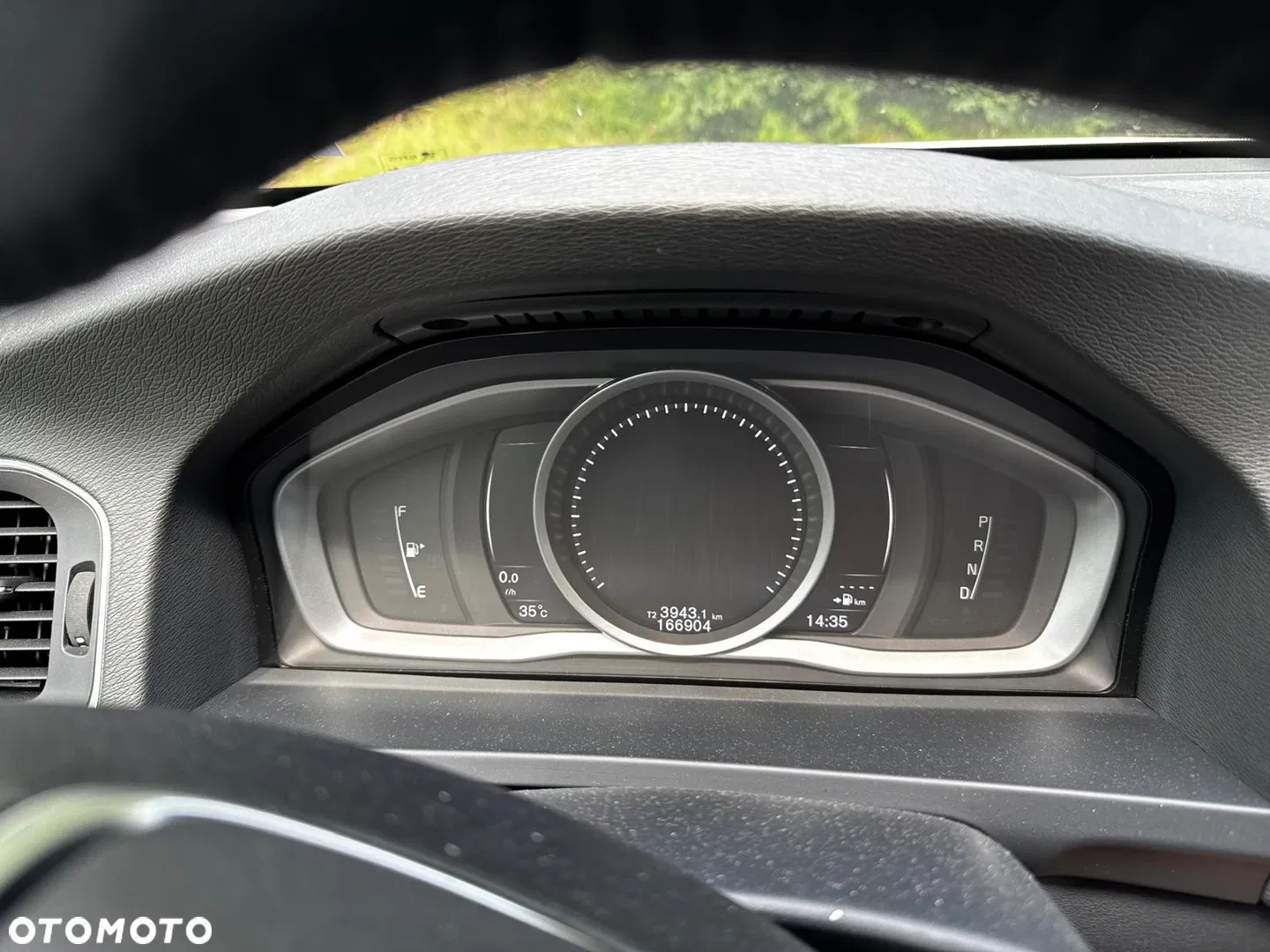 2017 Volvo V60 D2 Drive-E Dynamic Edition (Momentum), photograph 2