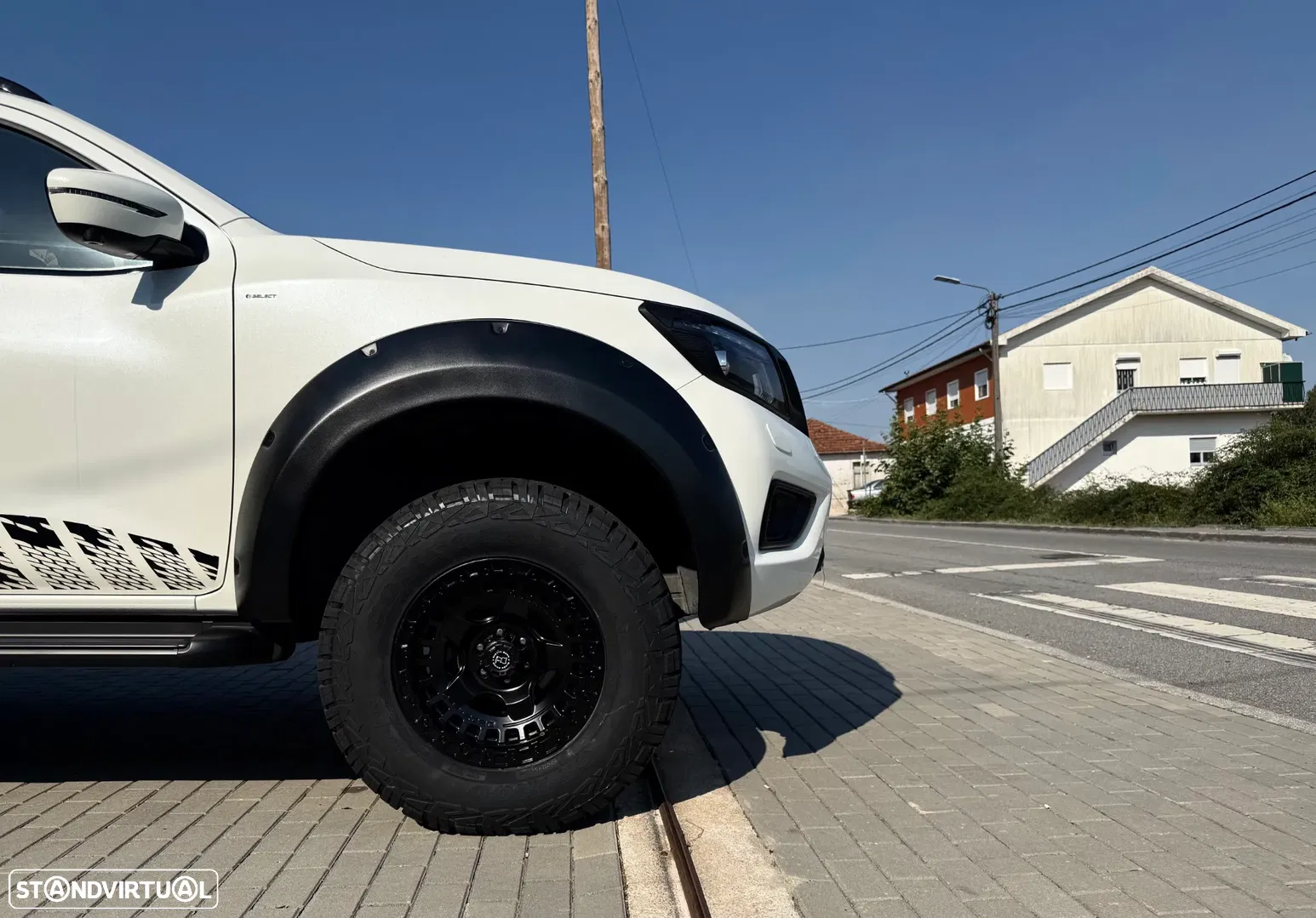 2018 Nissan Navara 2.3 dCi CD 4WD N-Guard Auto, photograph 4