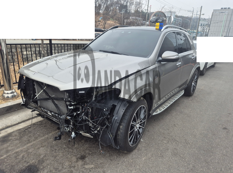2023 Mercedes-Benz GLE450 4MATIC, photograph 1