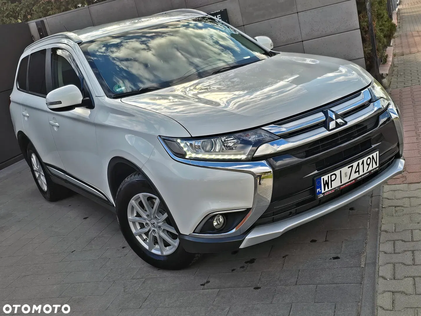 2016 Mitsubishi Outlander 2.0 2WD Invite, photograph 2