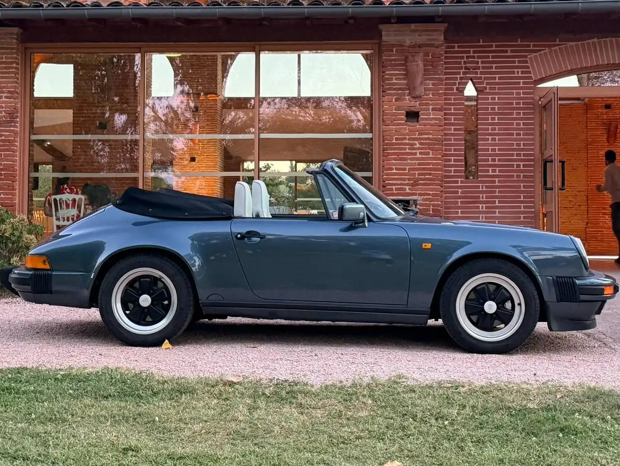 1988 Porsche 911 911 Cabriolet Carrera, photograph 2