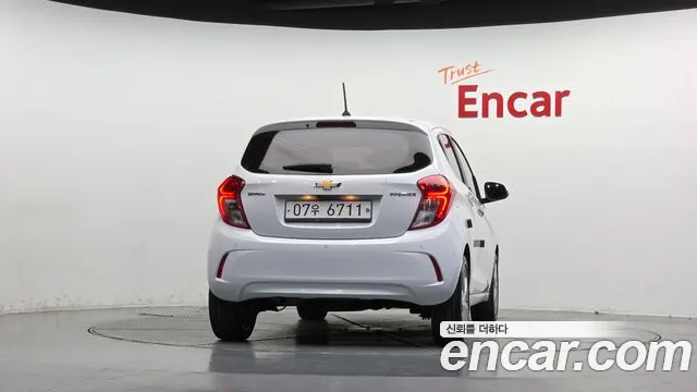 2018 ChevroletGMDaewoo Spark Premier, photograph 10