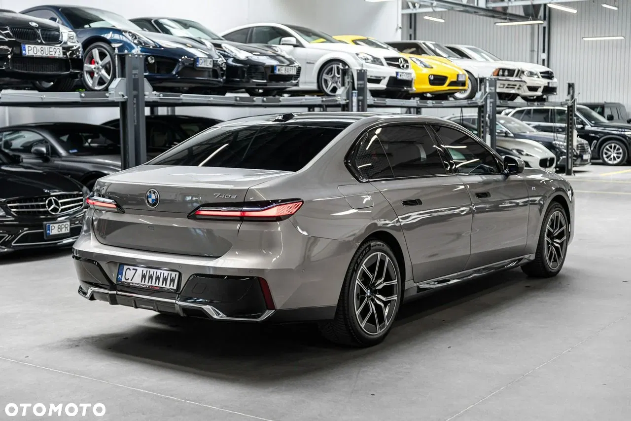 2024 BMW Seria 7 740d xDrive mHEV M Sport sport, photograph 7