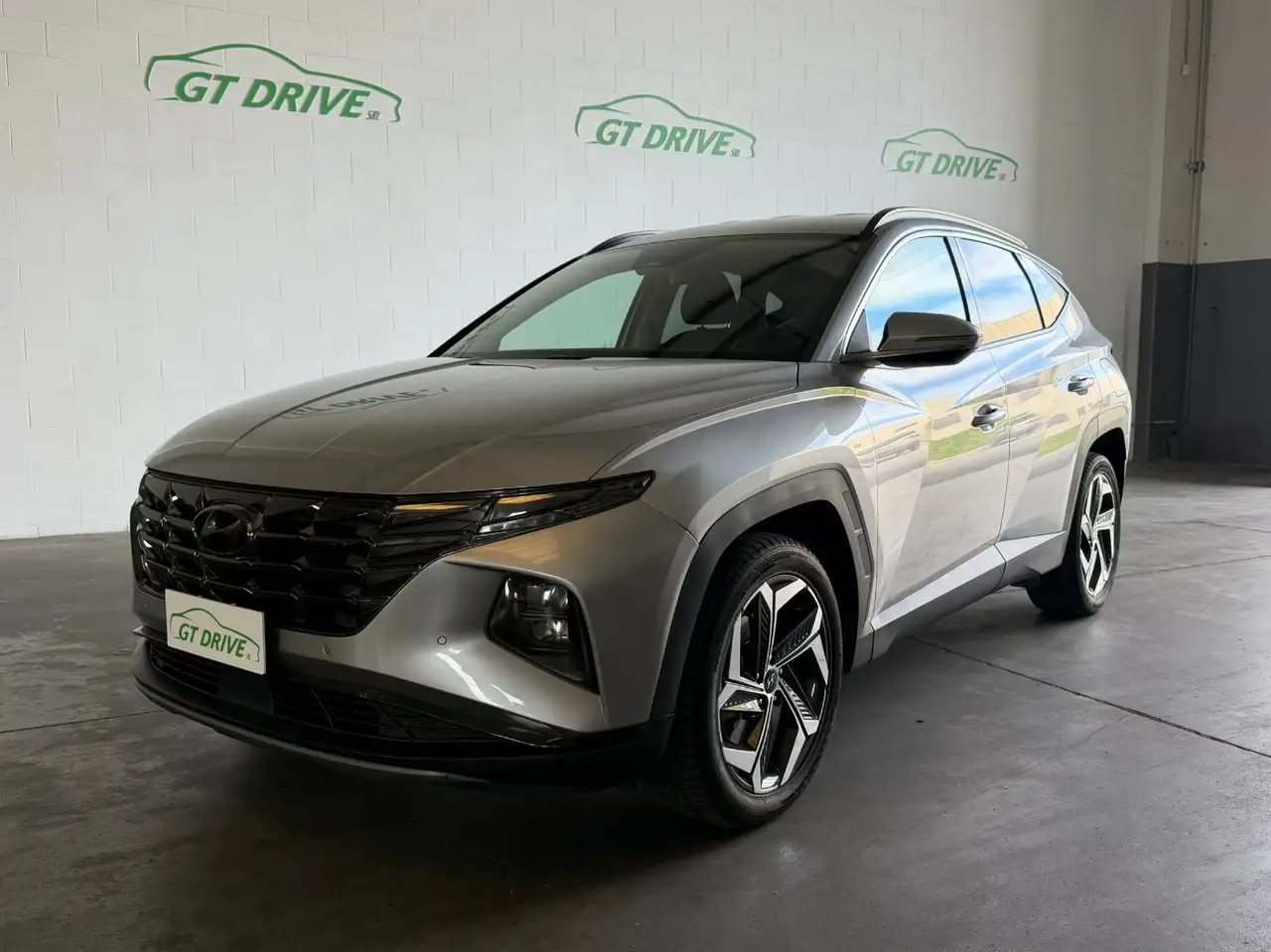 Hyundai TUCSON Tucson III 2021 1.6 hev Exellence 2wd auto — photo 1 of 15