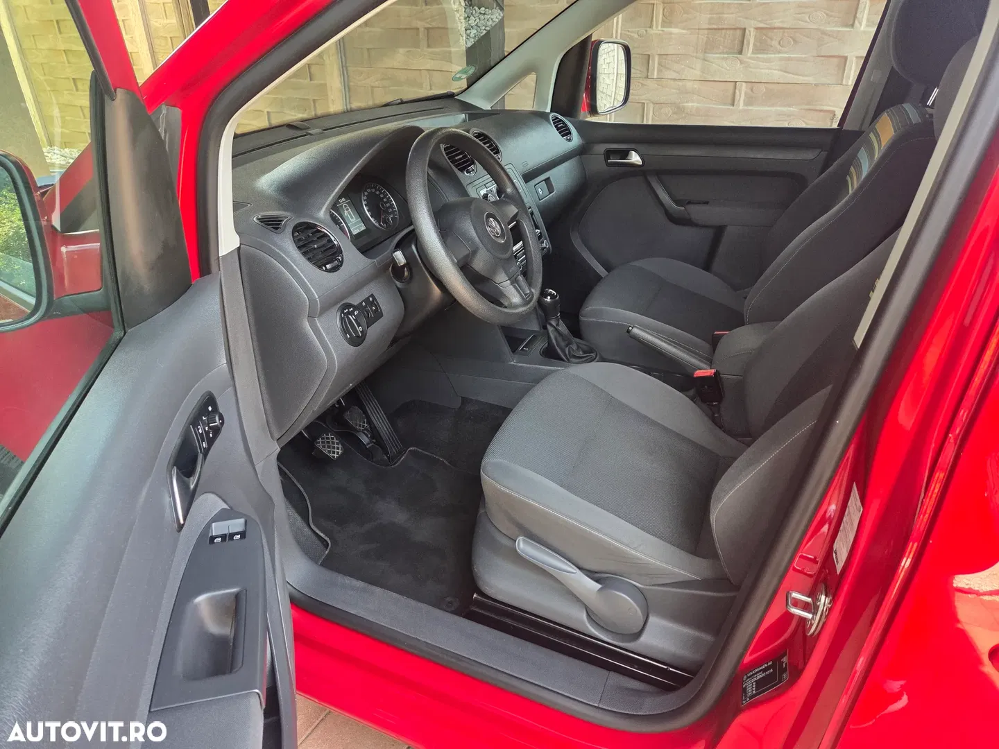 2013 Volkswagen Caddy, photograph 5