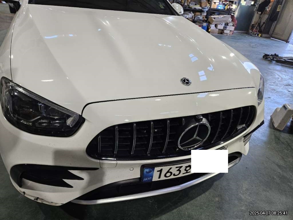 2021 Mercedes-Benz MercedesAMG E53 4Matic + Coupe, photograph 4