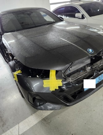 2024 BMW i5 eDrive40, photograph 2