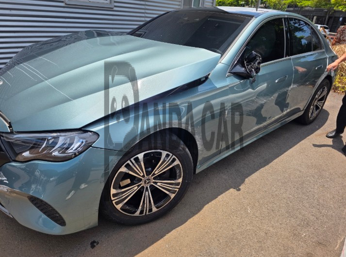 2024 Mercedes-Benz E 200, photograph 5