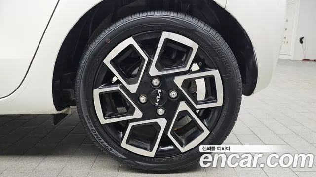 Kia RAY Signature — photo 1 of 30