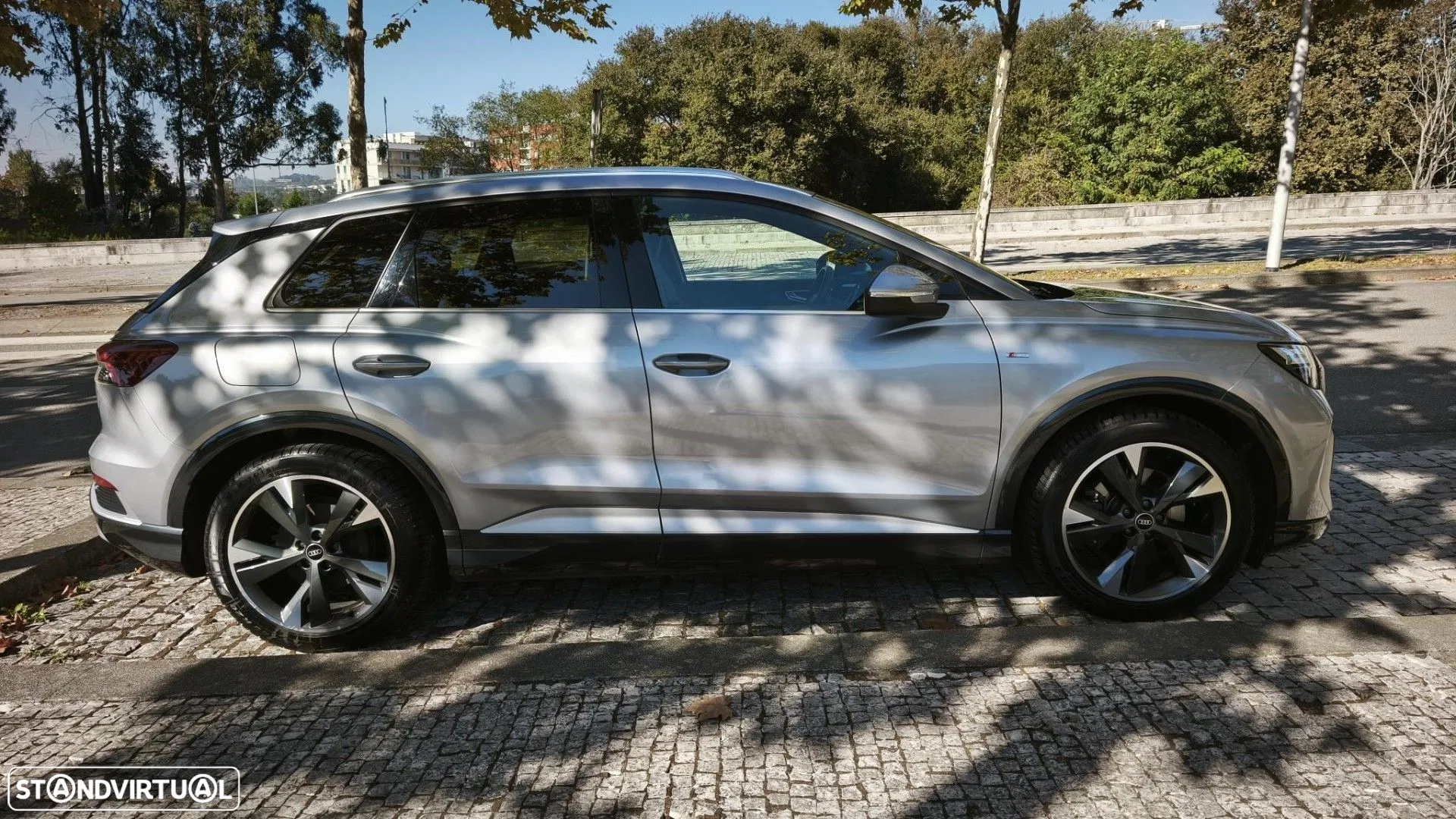 2022 Audi Q4 e-tron, photograph 4