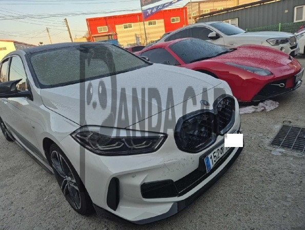 2021 BMW 118d, photograph 4