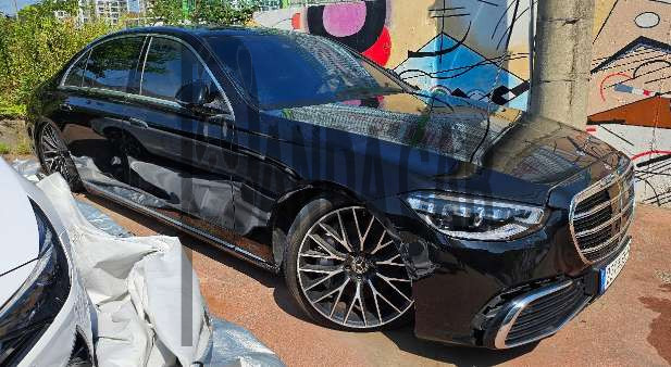 2023 Mercedes-Benz S580 4MATIC, photograph 3