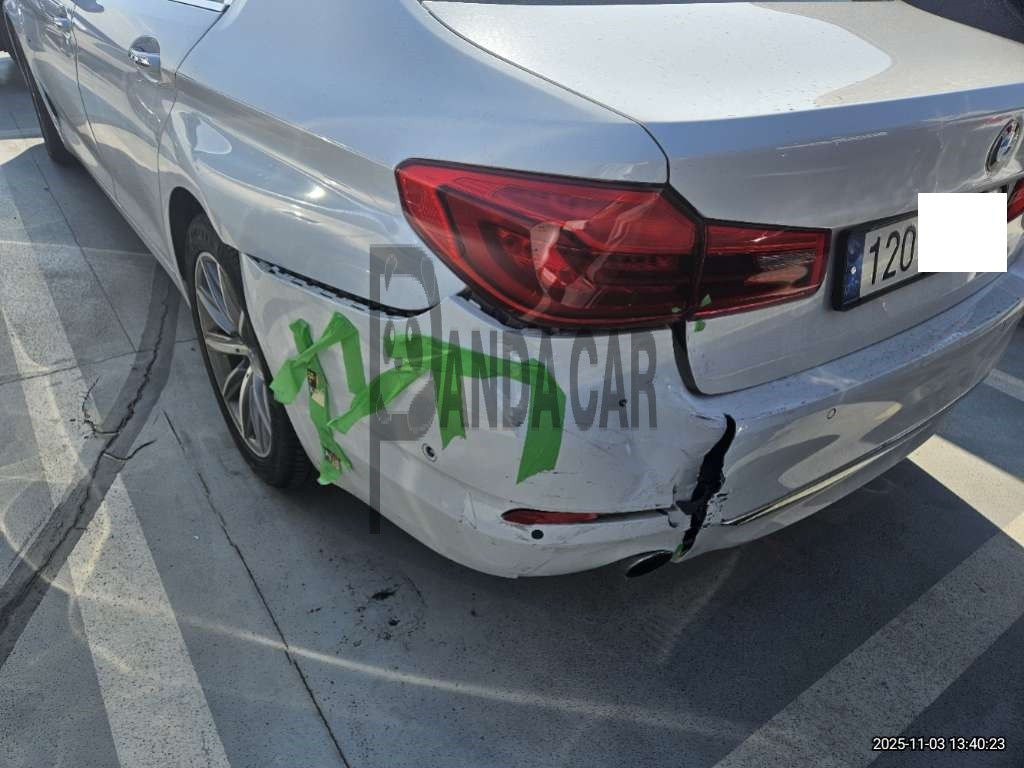 2018 BMW 520i, photograph 4