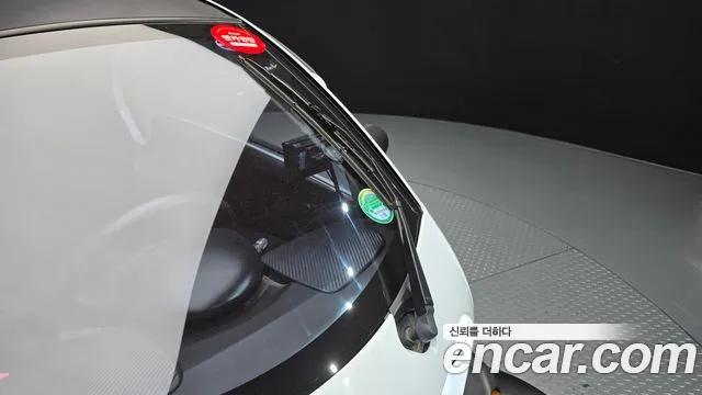 2020 Renault-KoreaSamsung Twizy Life(2-Seater), photograph 10