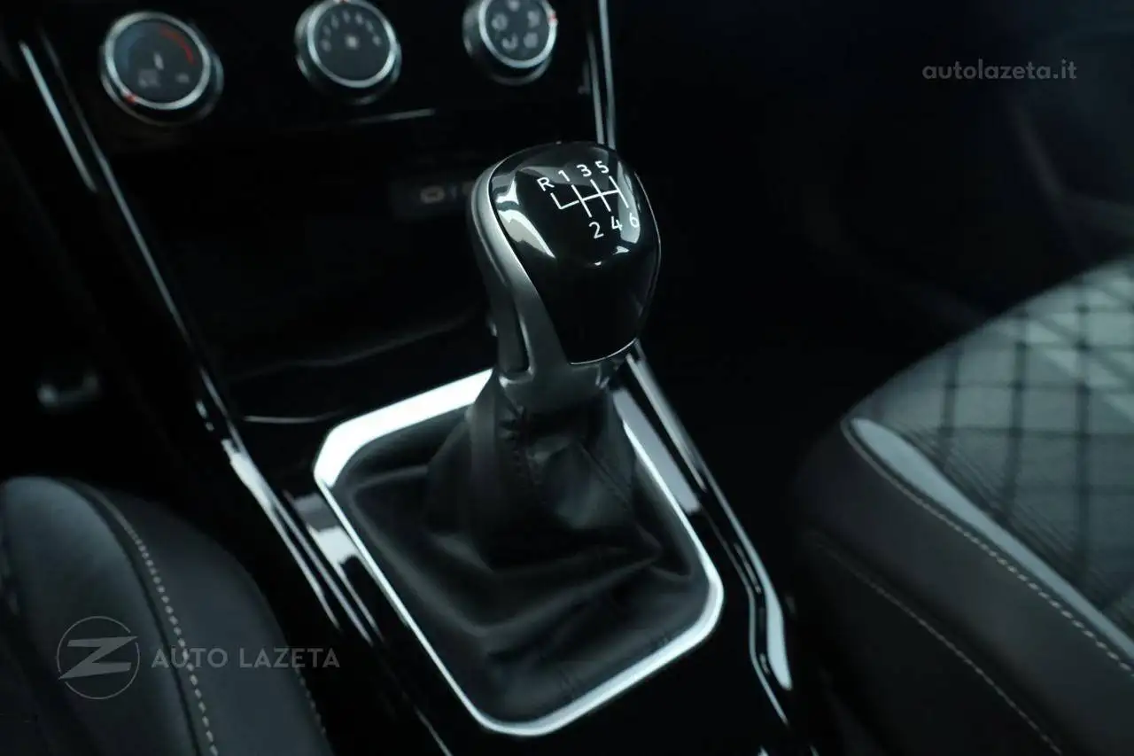 2024 Volkswagen T-Roc 1.0 TSI R-Line, photograph 11