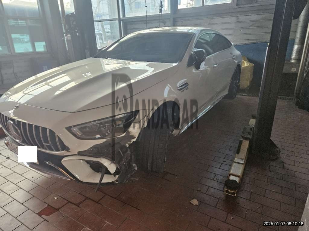 2020 Mercedes-AMG GT63 S 4Matic, photograph 3