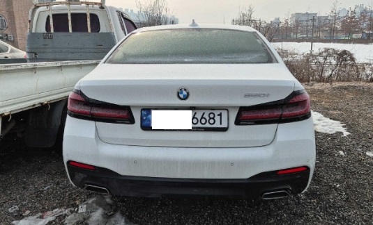2022 BMW 520i, photograph 3