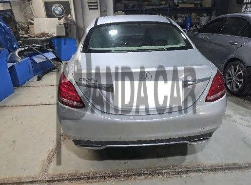 2017 Mercedes-Benz C220 d, photograph 4