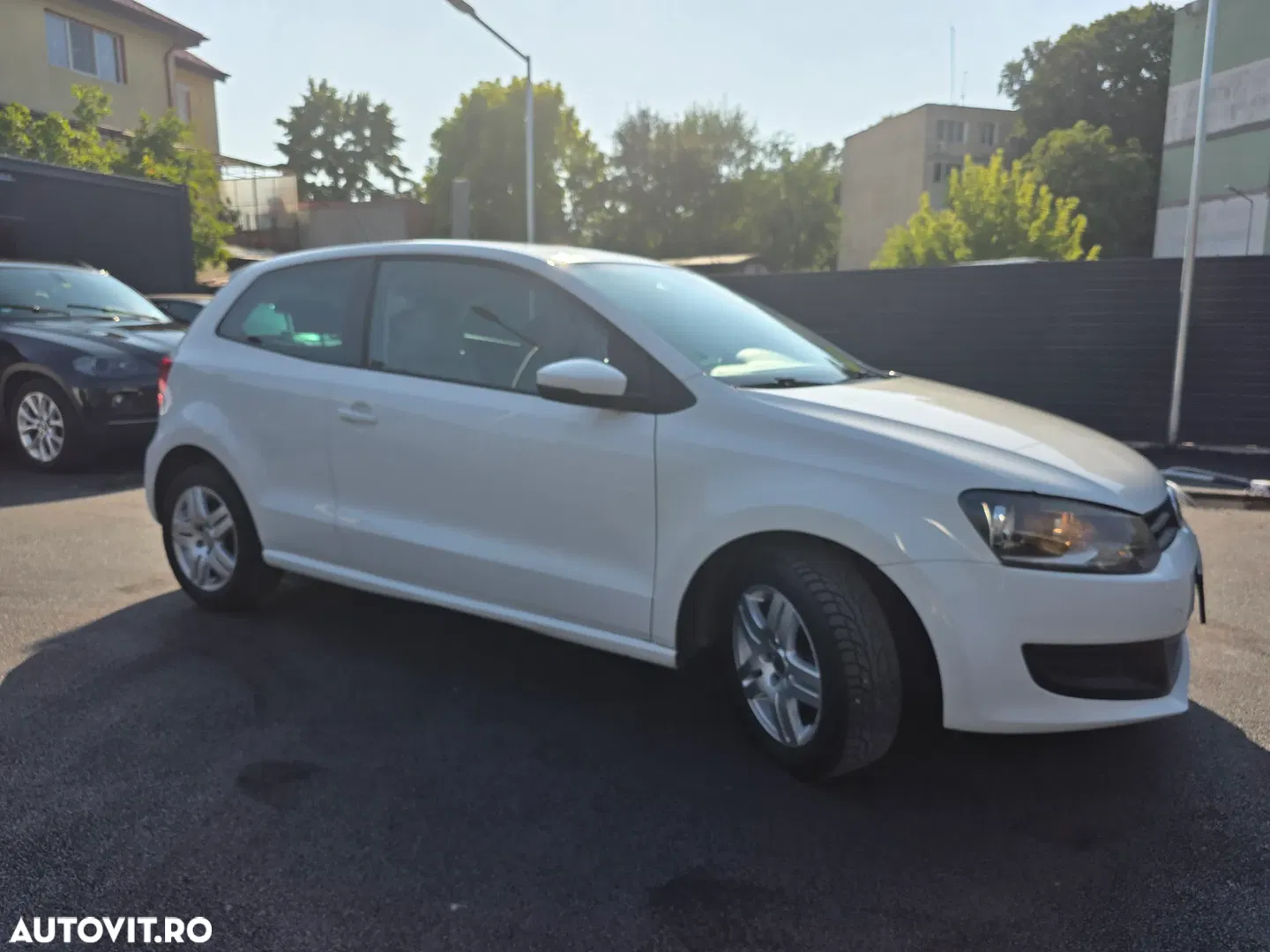 2010 Volkswagen Polo 1.6 TDI DPF Trendline BlueMotion Technology, photograph 4