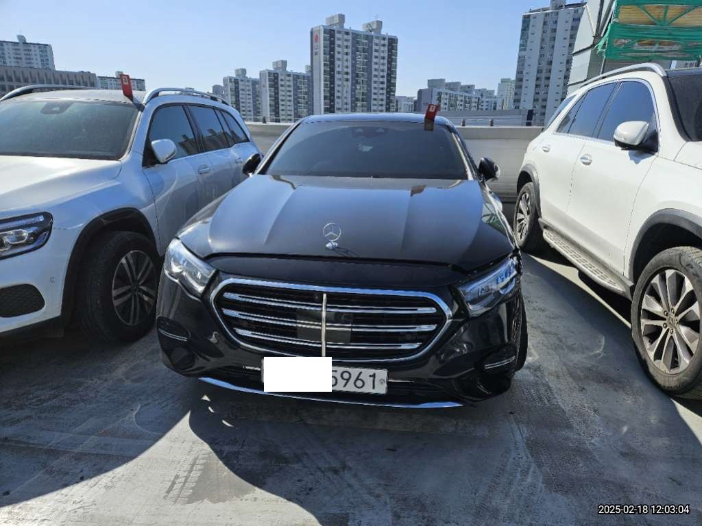 2024 Mercedes-Benz E 220 d 4MATIC, photograph 1