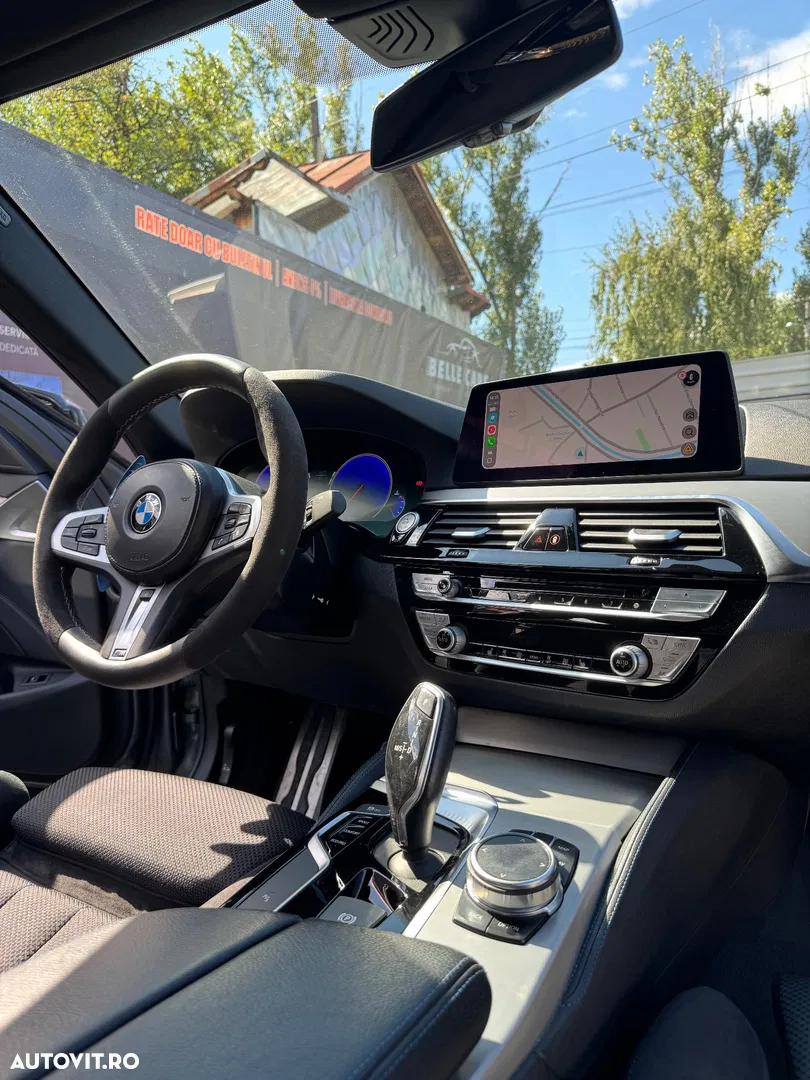 2018 BMW Seria 5 540i xDrive AT, photograph 2