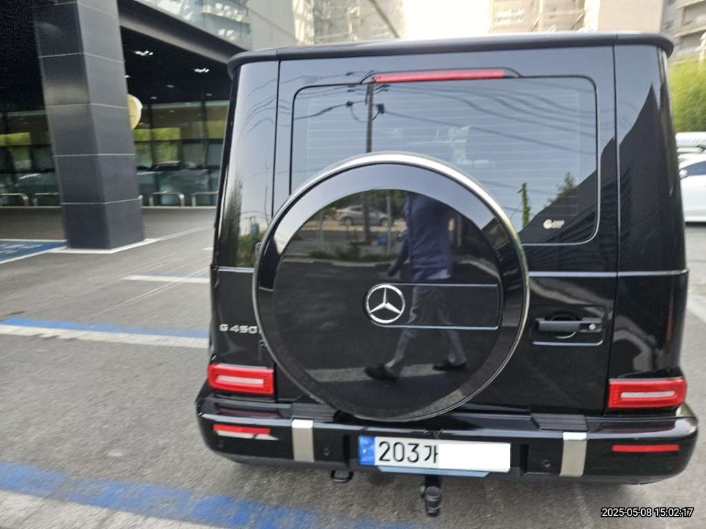 2025 Mercedes-Benz G 450 d, photograph 1