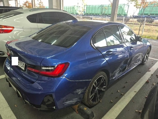 2023 BMW 320i, photograph 5