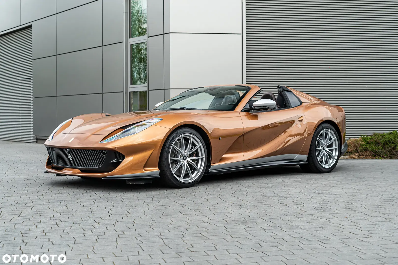 2023 Ferrari 812 GTS, photograph 7
