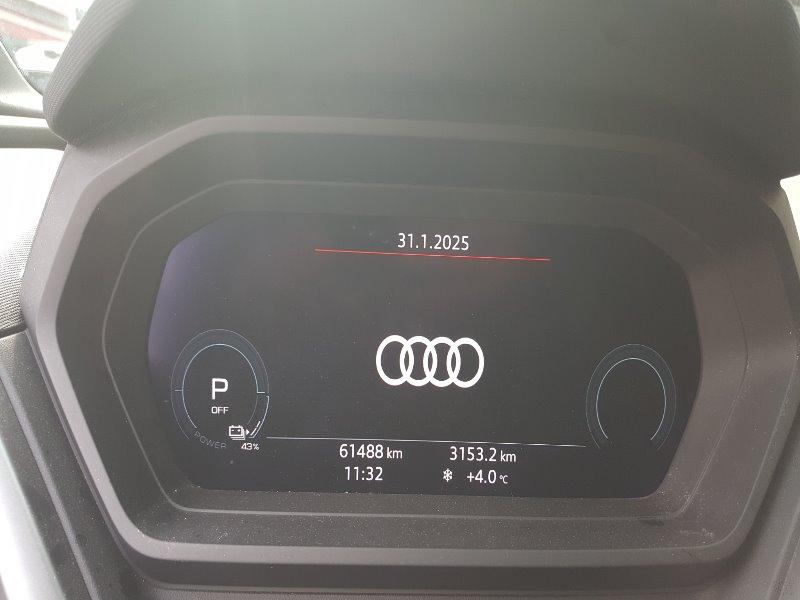 2022 Audi Q4 e-tron 40, photograph 5