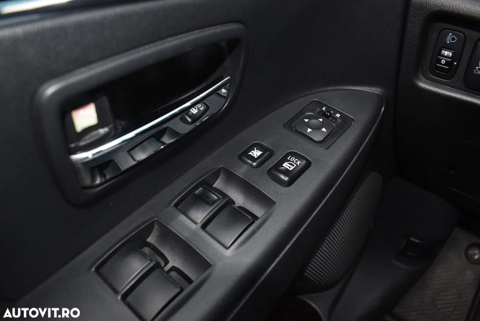 2015 Mitsubishi ASX 1.8L DID 4WD AS&G Intense A42, photograph 11