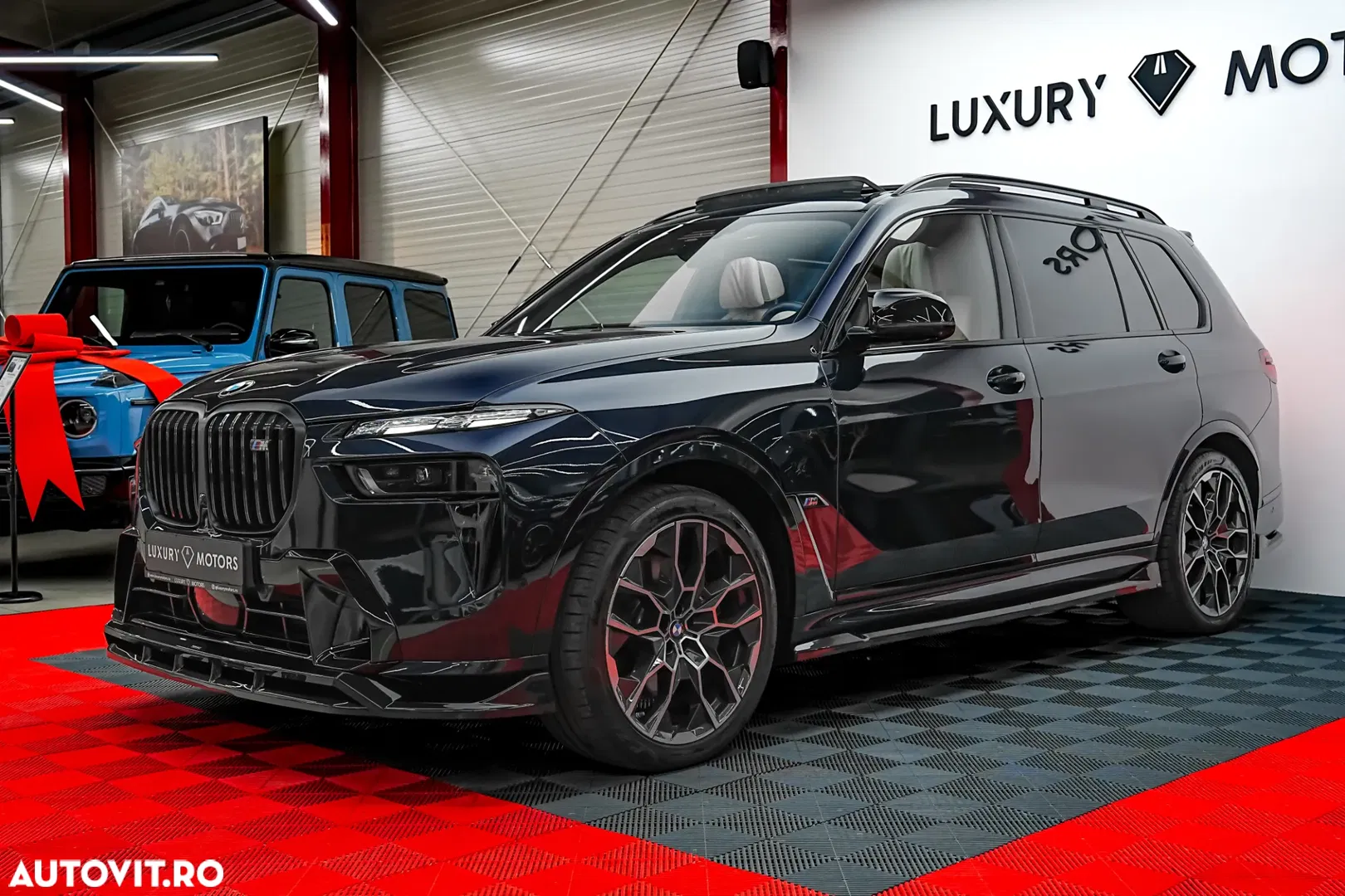 2023 BMW X7 M60i xDrive, photograph 1
