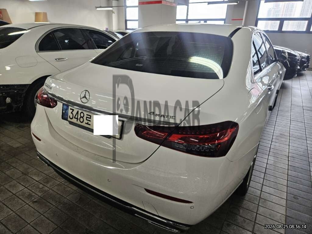2022 Mercedes-Benz E220 d 4MATIC, photograph 5