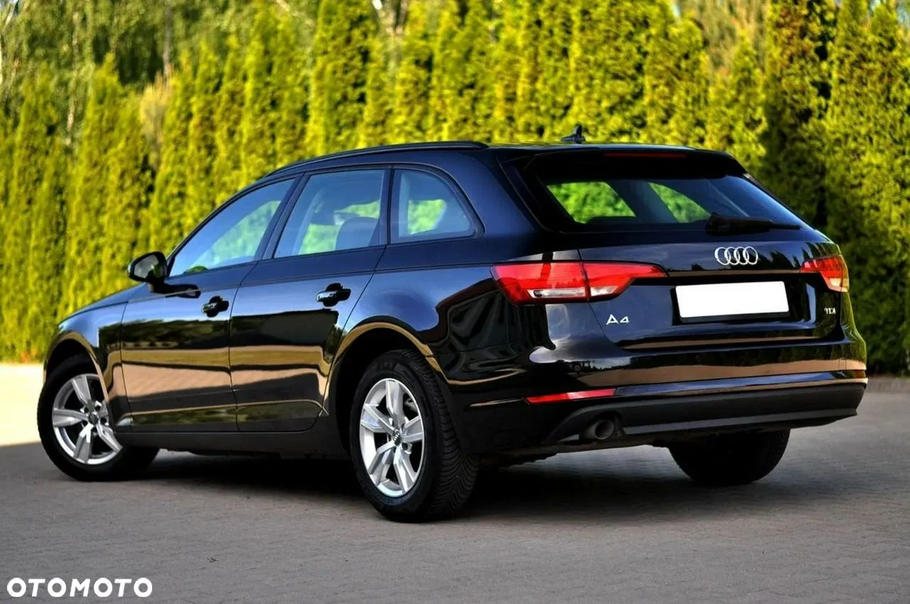 2017 Audi A4 Avant 2.0 TDI Design, photograph 12